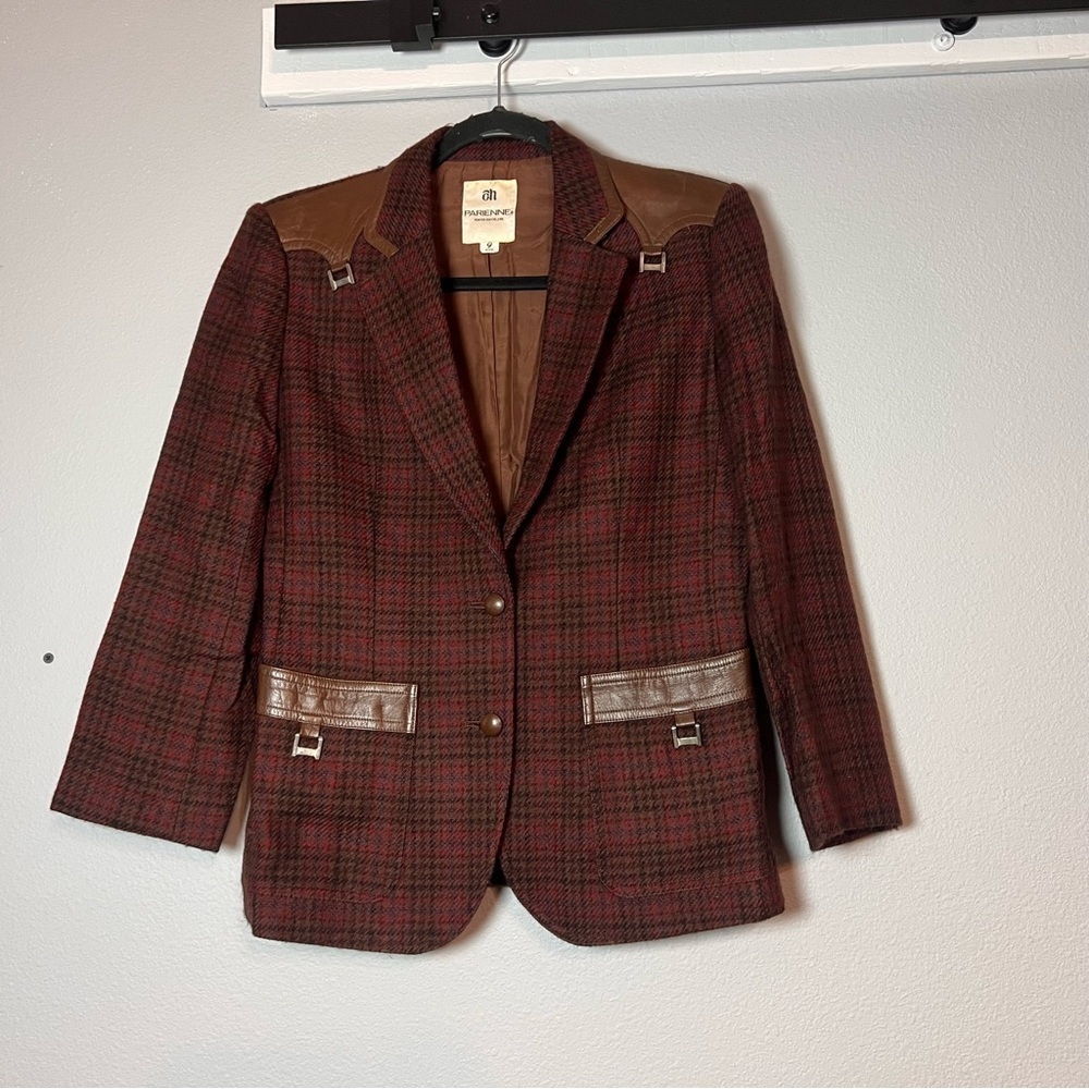 Vintage Wool Tweed Plaid Blazer Red Brown Leather Accents Size 4 6 Medium